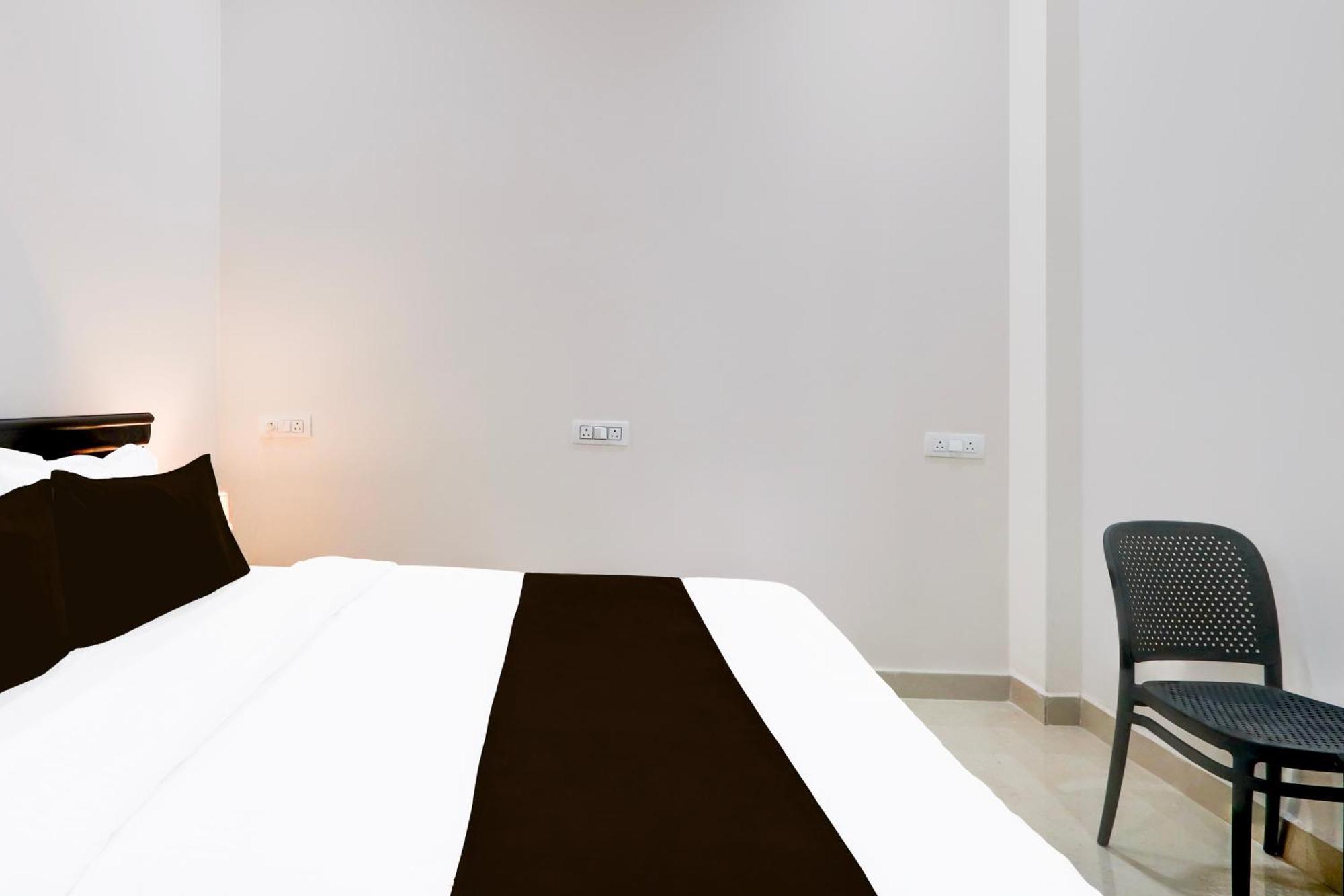 Super Hotel O Adibatla Near Tcs Ibrahimpatan Eksteriør billede