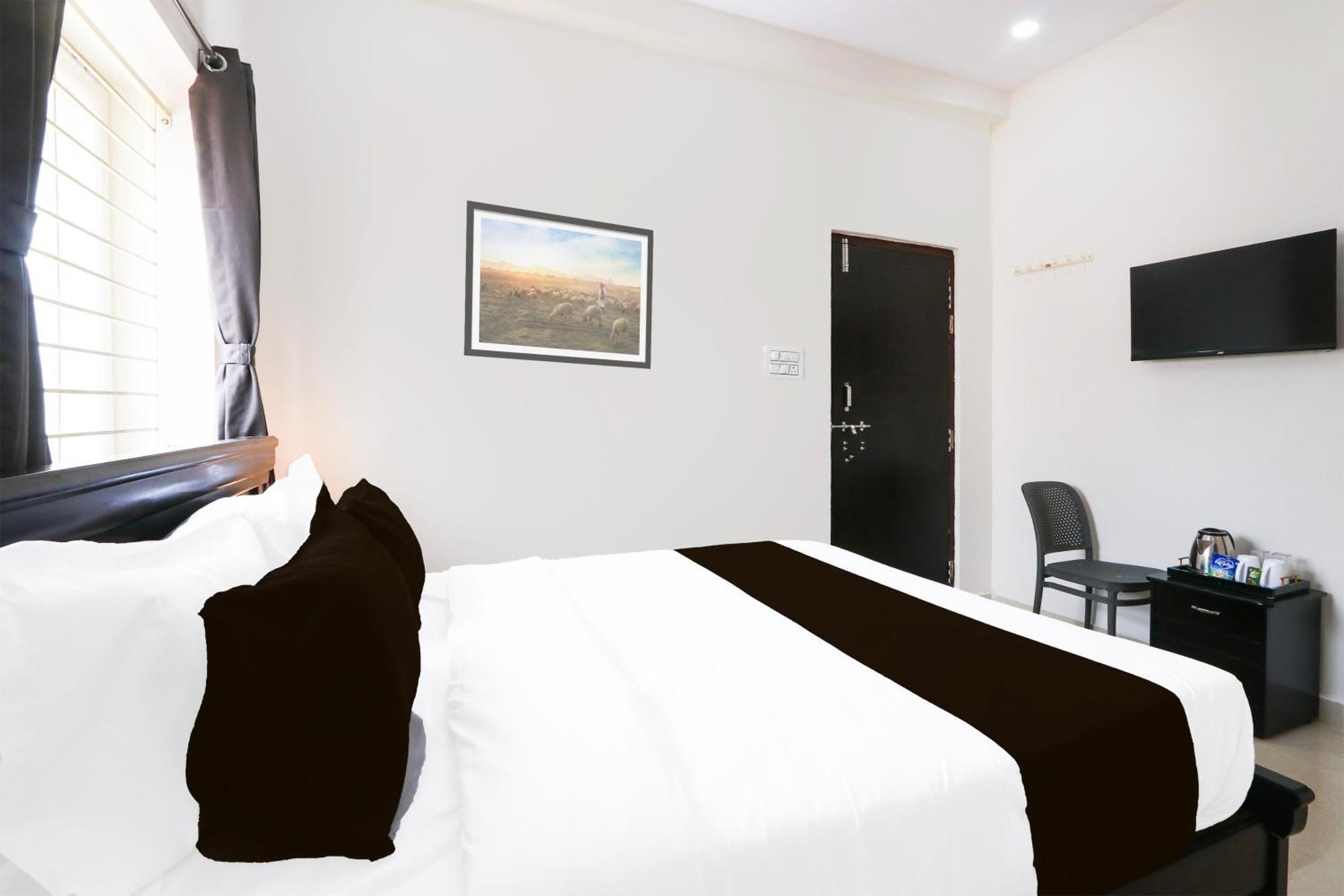 Super Hotel O Adibatla Near Tcs Ibrahimpatan Eksteriør billede
